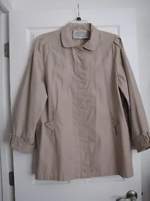 Vintage Unbranded Beige Trench Style Coat Womens Sz 20 • $17.49