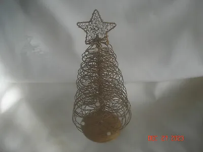 NEAT Vtg. MCM WIRED METAL CHRISTMAS TREE W/ WHITE PLASTIC BEAD  ORNAMENTS   10  • $23.99