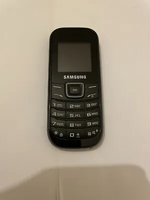 Samsung GT-E1200i Black (Vodafone) Mobile Phone Excellent Condition • £15.99