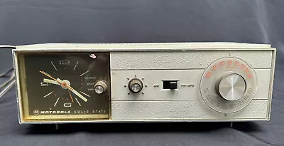 Vintage Motorola Solid State MCM FM AM Alarm Clock Radio TC2FH Tested Works! • $75