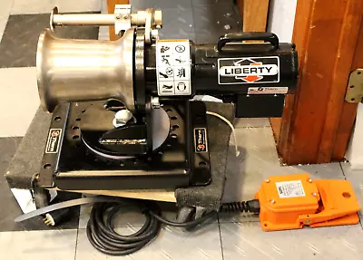 Thern Liberty Capstan Winch - 30/35 RPM 1.0 HP 115 VAC (model 4038NBZ001-6-66) • $2599.99