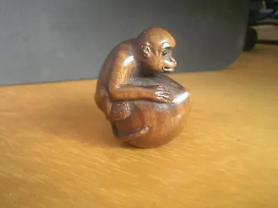 Hand Carved Wood Netsuke Monkey On Big Peach  Ironwood  Over 20 Years Old • £29.99