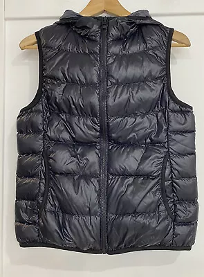 UNIQLO Puffer Vest Sz M Very Dark Blue / Black Great Condition • $40