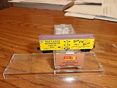 ZMicro-trains C 518 00 800 Z-scale Zion Institution & Industries Reefer #2930 • $24.75