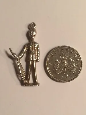 £9.99 • Buy Metal Detecting Find Vintage Sterling Silver Charm Soldier Queens Guard London