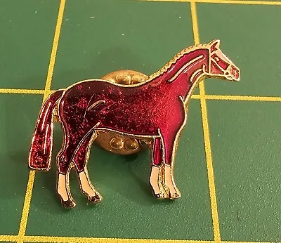 Vintage Red Enamel Racing Horse Pin Brooch • £6.64