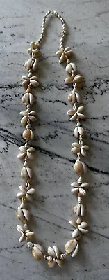 Vintage Hawaiian Seashell Necklace Long • $13