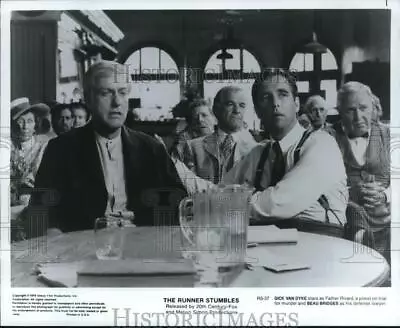 1979 Press Photo Dick Van Dyke And Beau Bridges In  The Runner Stumbles.  • $19.99