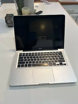 Apple MacBook Air A1278 13  2 GHz Core 2 Duo (P7350*)  **PARTS ONLY** • $45