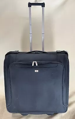 Victorinox Mobilizer NXT 4.0 Black Ballistic 23 ' Wheeled Deluxe Garment Bag • $245