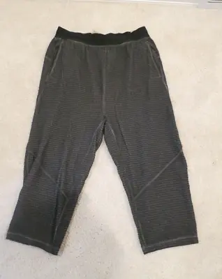 Nike Yoga Men's 3/4-Length Pants DD2178-060 Anthracite Gray $90 Size M • $49.99