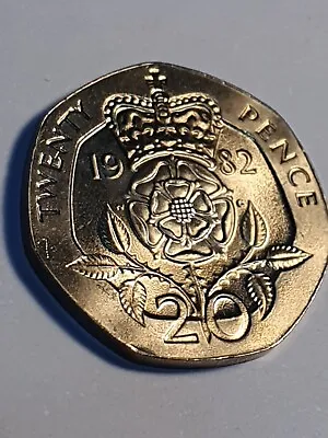 1982 BUNC 20p Tudor Rose Twenty Pence Coin Brilliant Uncirculated • £2.99