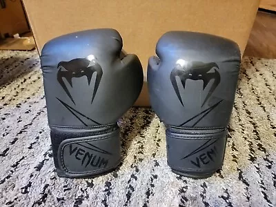 Venum Elite Boxing Gloves - Matte Black 8oz Bag Gloves • $14.99