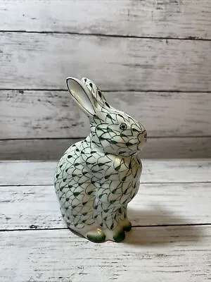 $19 • Buy ANDREA By SADEK Green Fishnet Rabbit Ceramic White Hand-Painted Bunny 5.5”