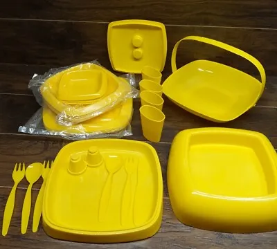 Vintage 70s Pic-nic-pac For 4 Yellow Travel Compact Portable Picnic Set Retro !! • $23.99