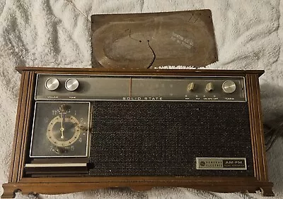 Vintage GE General Electric Working Model AM/FM Radio Dual Speaker • $110