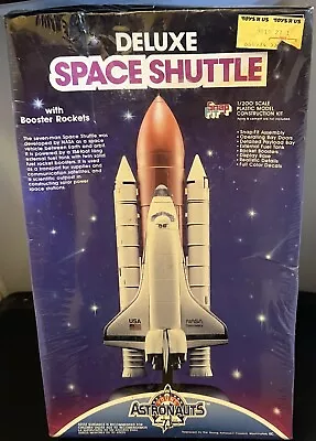 Deluxe Space Shuttle Snap Fit 1/200 Scale Model Kit Sealed Young ASTRONAUTS-1988 • $49.99