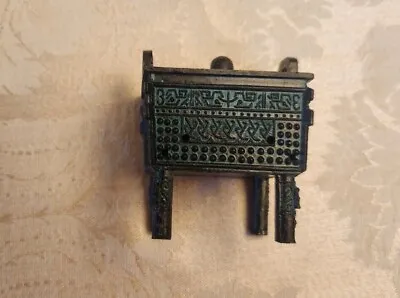 Asian Insence Chest Style Burner Green Cast Iron  • $14
