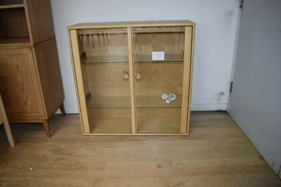 £425 • Buy Ercol Windsor Small Display Top In STRAW ASH W91CM D32 H91  RRP £2240