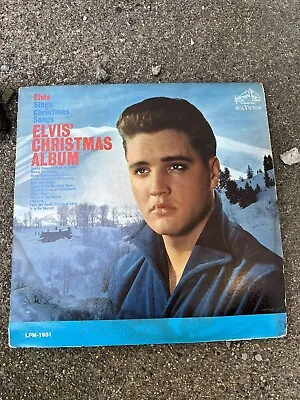 ELVIS Vintage Vinyl Record  ELVIS' CHRISTMAS ALBUM  (1964) LP LSP-1951(e) • $10