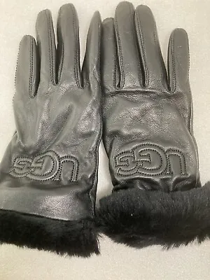UGG Women's Classic Leather Genuine Shearling Sheepskin Logo Gloves Black Size M • £80.76