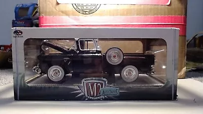 2015 M2 Machines 1:24 1958 GMC Suburban Carrier R50 Truck Black China NOS • $35.89