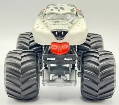 Hot Wheels Monster Jam Monster Mutt Dalmatian 1:24 Diecast Metal Plastic Truck • $24.99