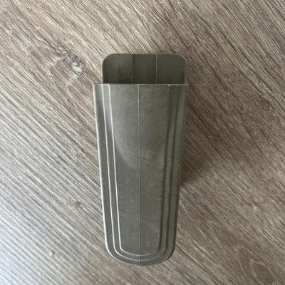 £5 • Buy Safariland 9mm Mag Holder - UKSF