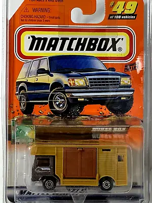 MATTEL WHEELS 1999 Matchbox Bedford Horse Box Truck #49 • $11