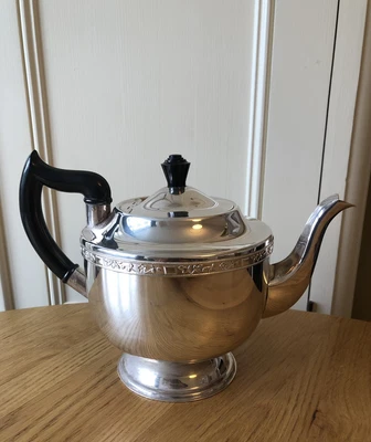 £12.99 • Buy Coffee/Tea Pot Viners Of Sheffield Silver Plate Bakelite Handle Vintage Black