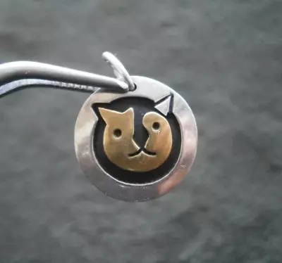 Far Fetched Cat Face Vintage 925 Sterling Silver Bracelet Charm Pendant 2.3g • $19.50