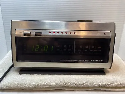 Vintage Lloyd’s AM/FM Programmable Alarm Clock Radio Model J290 Make Offer! • $19.99