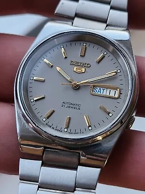 Vintage 1999 GREY SEIKO 5 Men's Automatic Day/Date Watch 7S26-3130 • £39.99