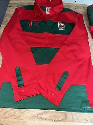 Wales Rugby Top 15 Yrs Red Green 15 Long Sleve Collar New  • £10