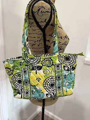 Vera Bradley Little Mandy Tote Limes Up • $17