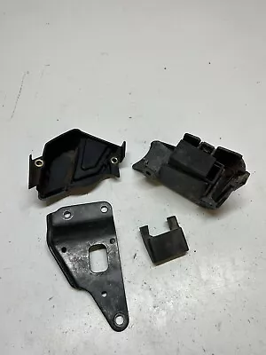 $29.87 • Buy 2007 07 Yamaha TTR50E Ttr 50 E Lot Platic Battery Mount Cover Guard Motor Mount
