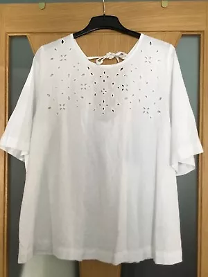 Marks And Spencer Sz 18 Top White Embroidered Linen  Blend Cool Comfort Bnwt  • £16.99