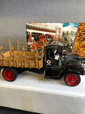 1:32 Die Cast 1918 Mack AC Bulldog Black Flatbed Truck(HEE4027) • $9.95