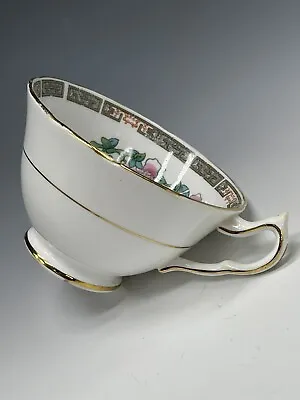 Vintage Collingwoods Bone China Teacup A50 • $9.64