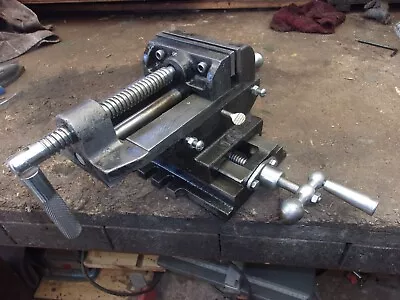 Two Way Milling Vice. • £35