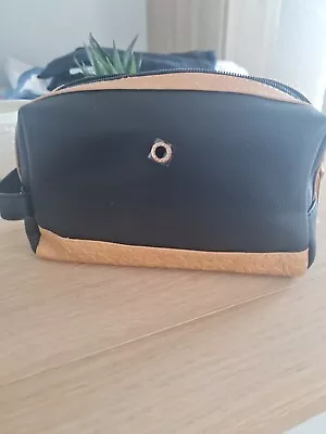 £17.50 • Buy BVLGARI Travel Wash Bag, First Class Emirates Amenity Kit, Bag Only
