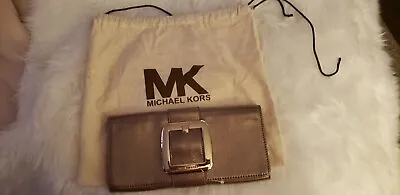 Michael Kors Clutch • $88