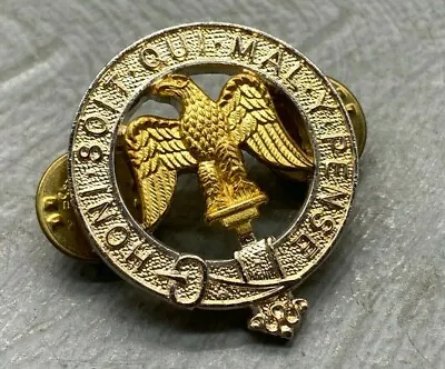 Lovely Honi Soit Qui Mal Y Pense Military Cap Badge B427 • £15