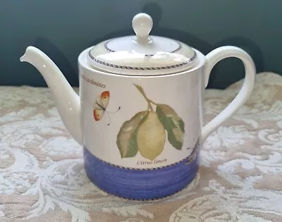 Wedgwood Sarah's Garden Teapot Blue Made In England Great Preloved Condition  • $120