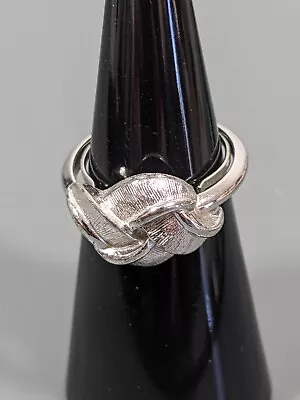 Vintage Avon Silver Tone Love Knot Ring Size 5 • $6.99