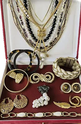 Vintage Estate Costume Jewelry Lot! AVON NAPIER And More! • $49.99