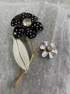 Vtg Avon Spectator Black White Polka Dot Rhinestone Flower Brooch Pin • $16.99