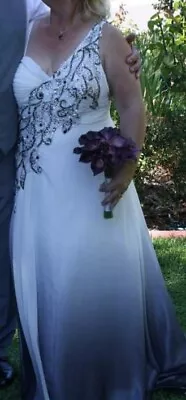 $300 • Buy Wedding Dress
