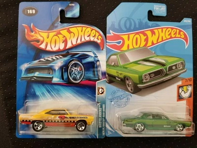$4.99 • Buy Hot Wheels Plymouth 2 Pack, 1 Barracuda Formula S Green & 1 Road Runner  