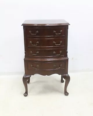 Vintage Mahogany 4 Drawer Small Chest Of Drawers / Bedside Cabinet • £220